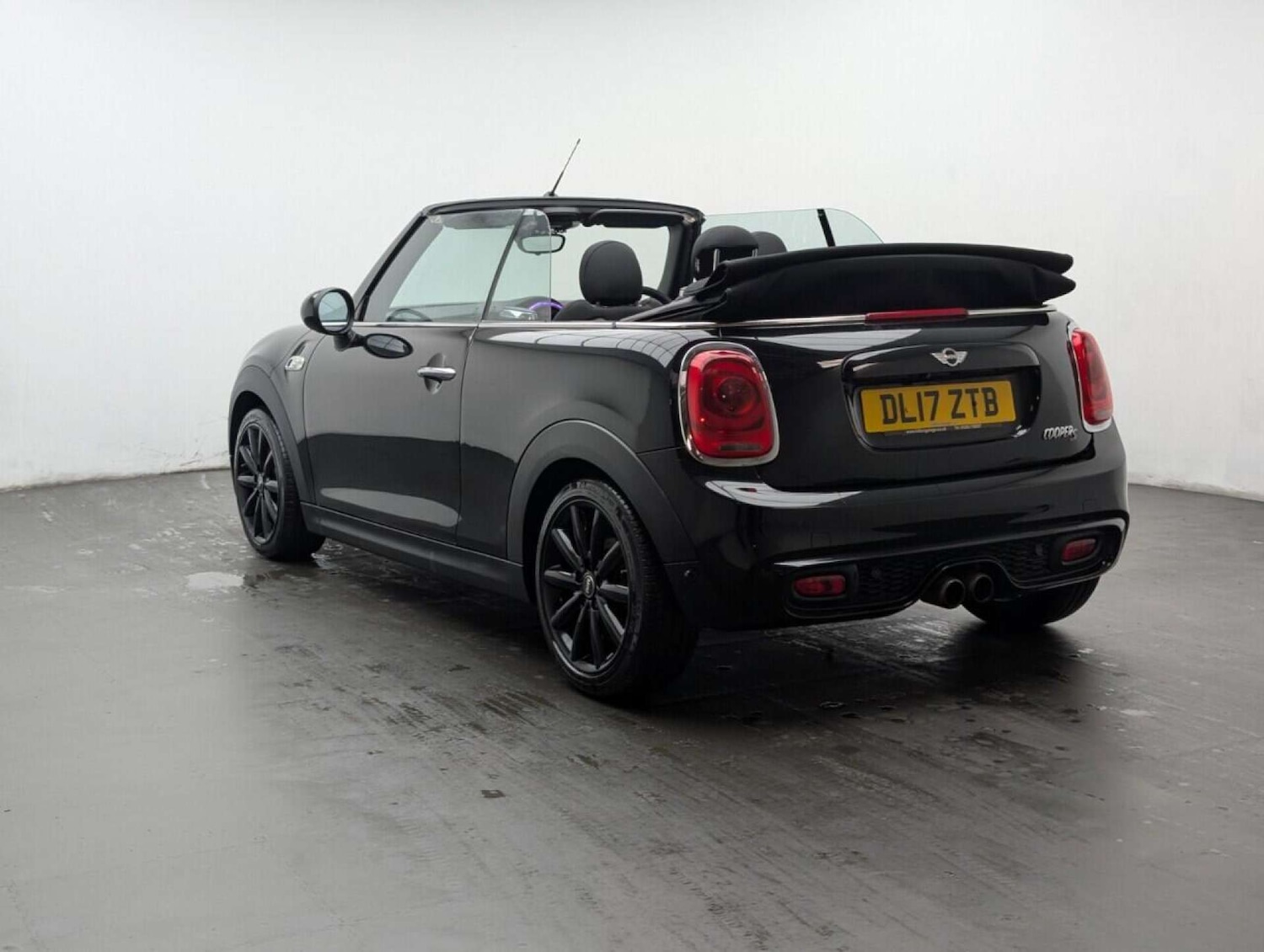 Used MINI Convertible 2017 for sale - 77713715: Photo 6