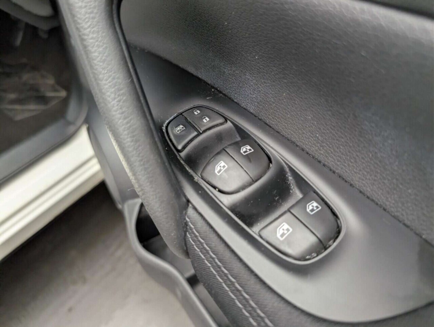 Used Nissan Qashqai 2017 for sale - 77714064: Photo 19