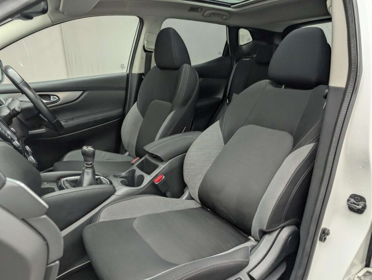 Used Nissan Qashqai 2017 for sale - 77714064: Photo 26