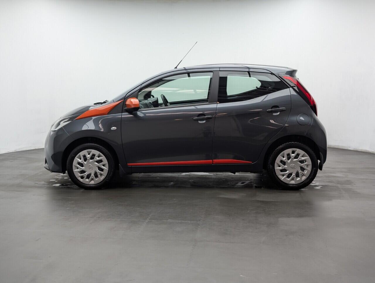 Used Toyota AYGO 2021 for sale - 76423584: Photo 16
