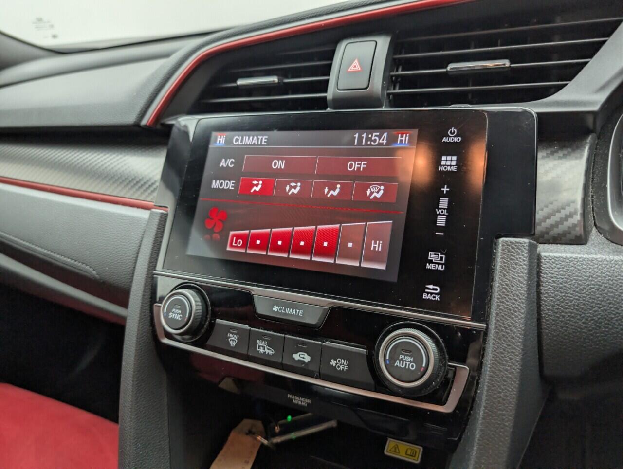 Used Honda Civic 2018 for sale - 76646271: Photo 15