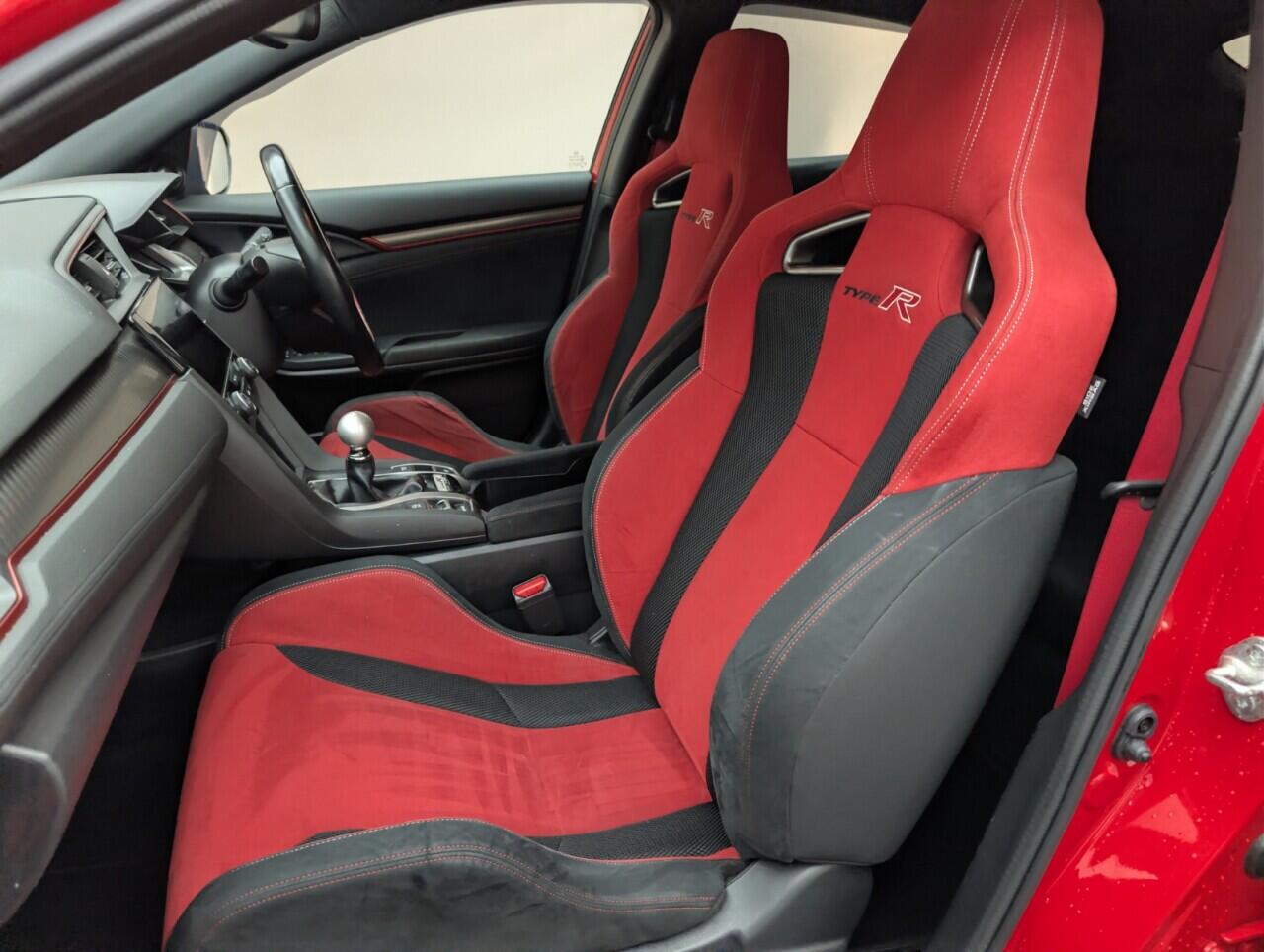 Used Honda Civic 2018 for sale - 76646271: Photo 30