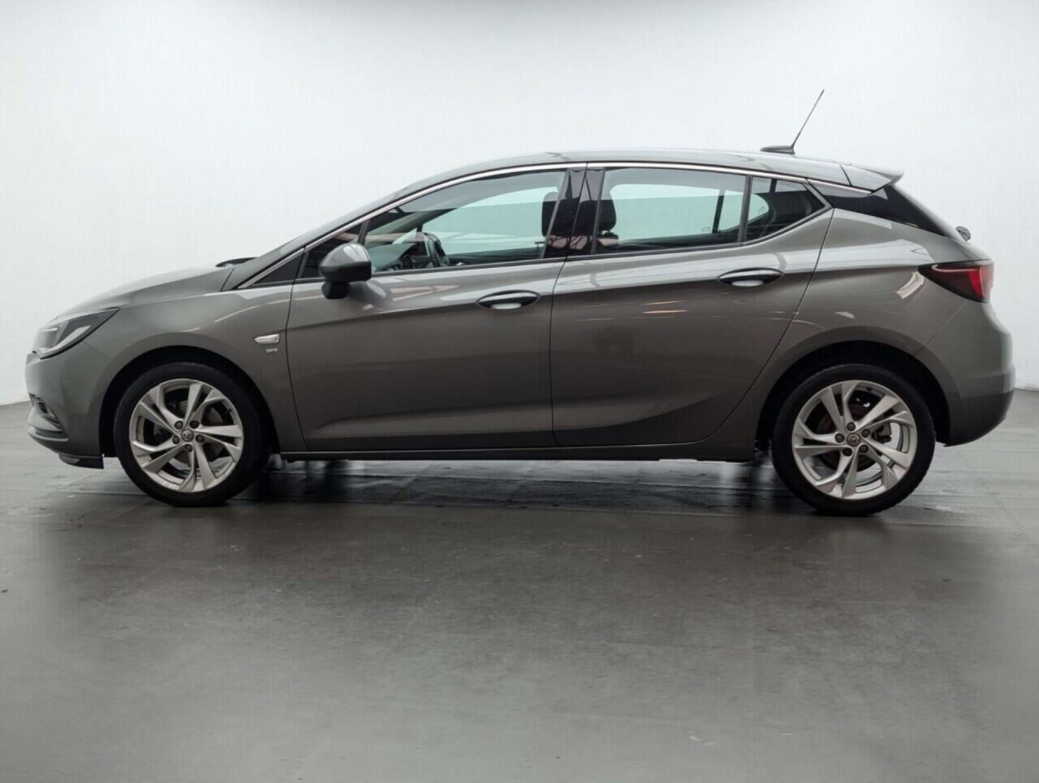 Used Vauxhall Astra 2018 for sale - 77713640: Photo 16