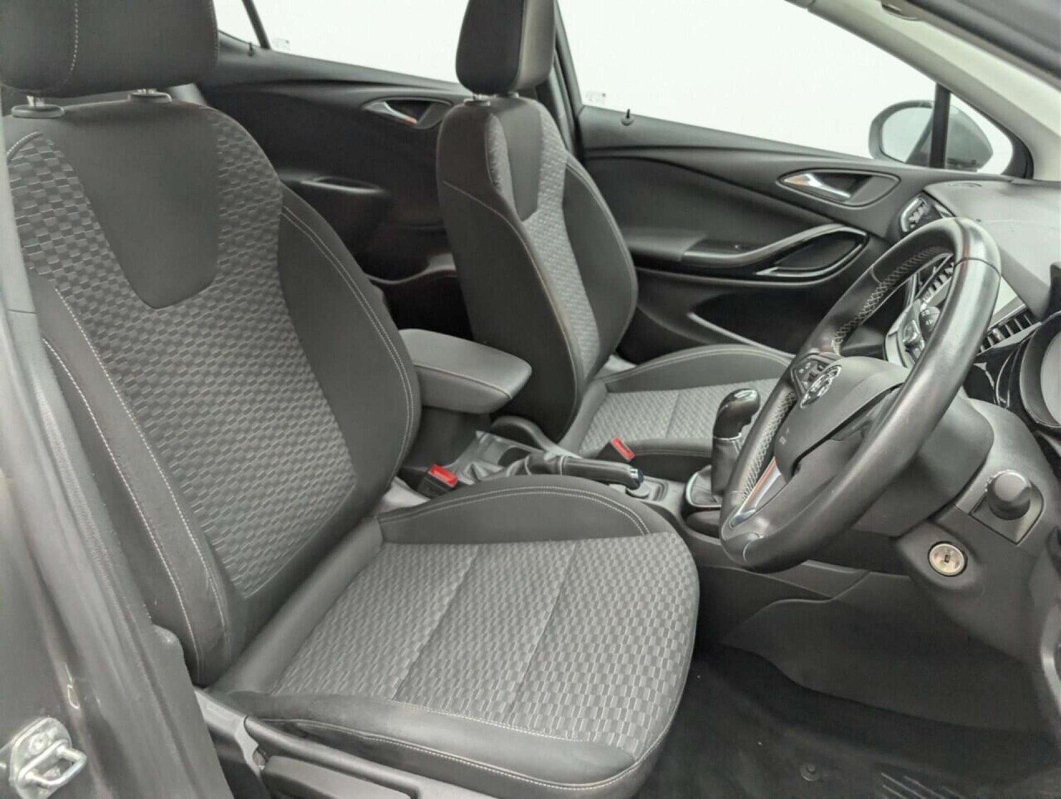 Used Vauxhall Astra 2018 for sale - 77713640: Photo 23