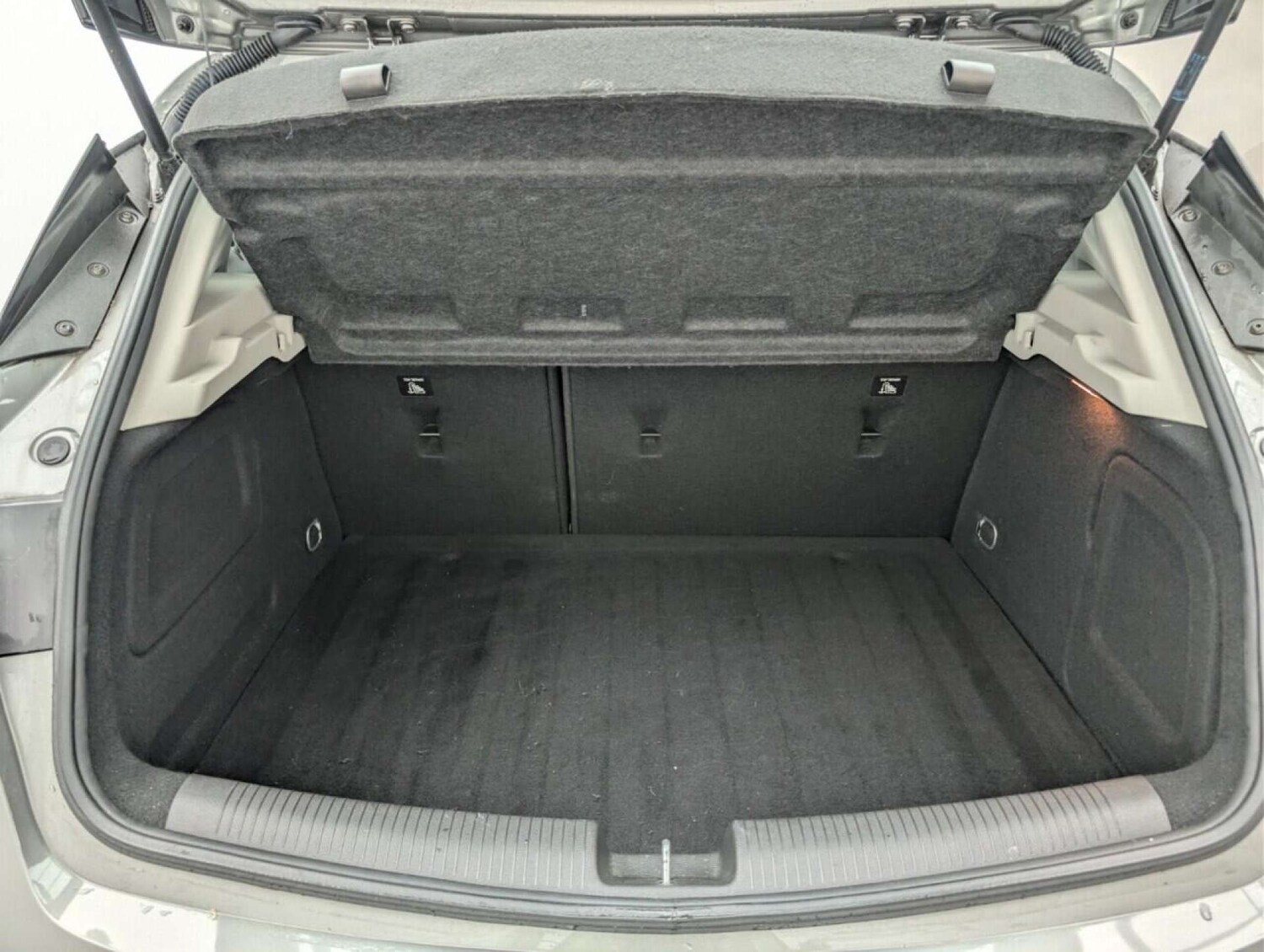 Used Vauxhall Astra 2018 for sale - 77713640: Photo 34