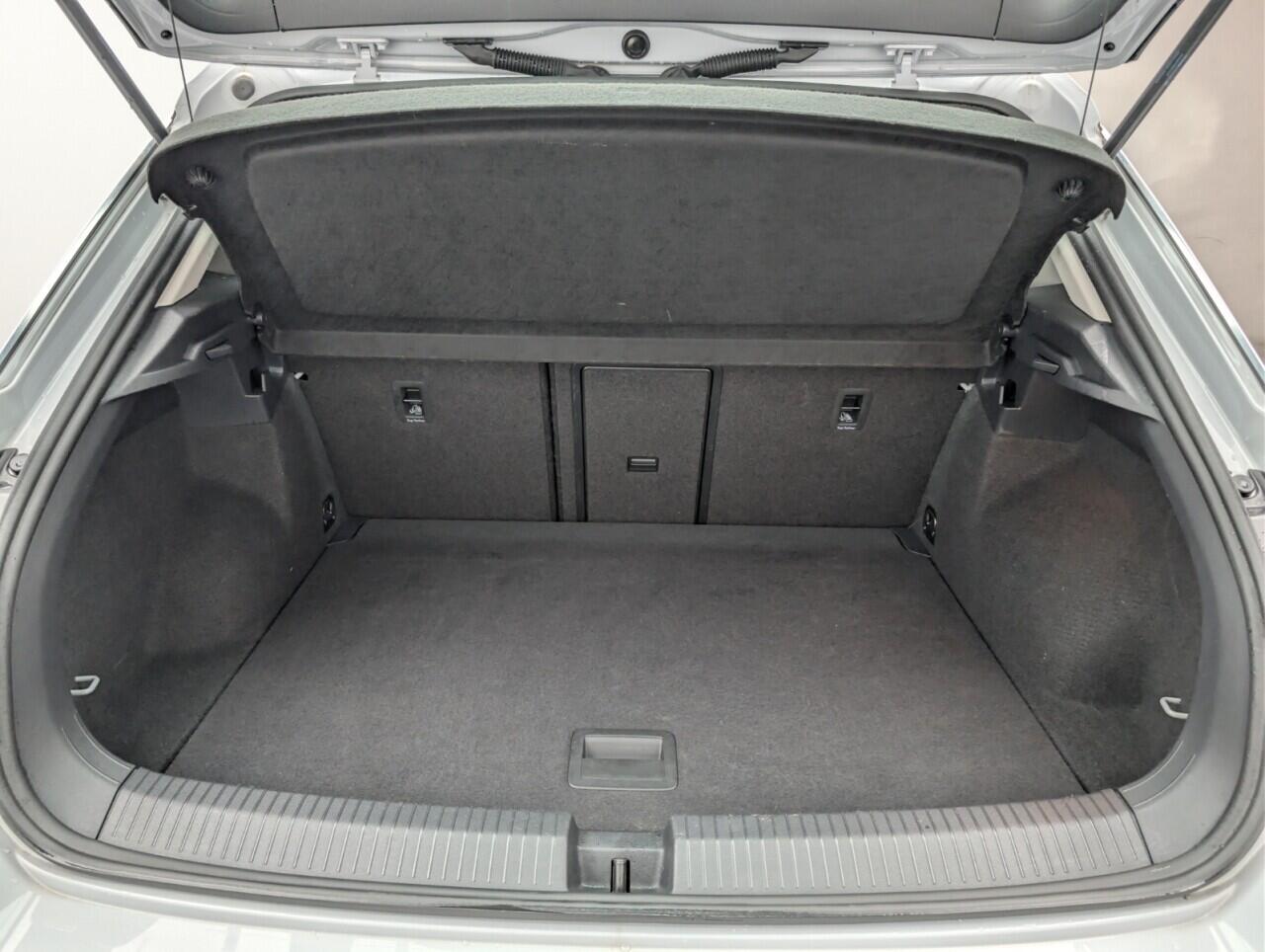 Used Volkswagen T-Roc 2019 for sale - 77144253: Photo 22