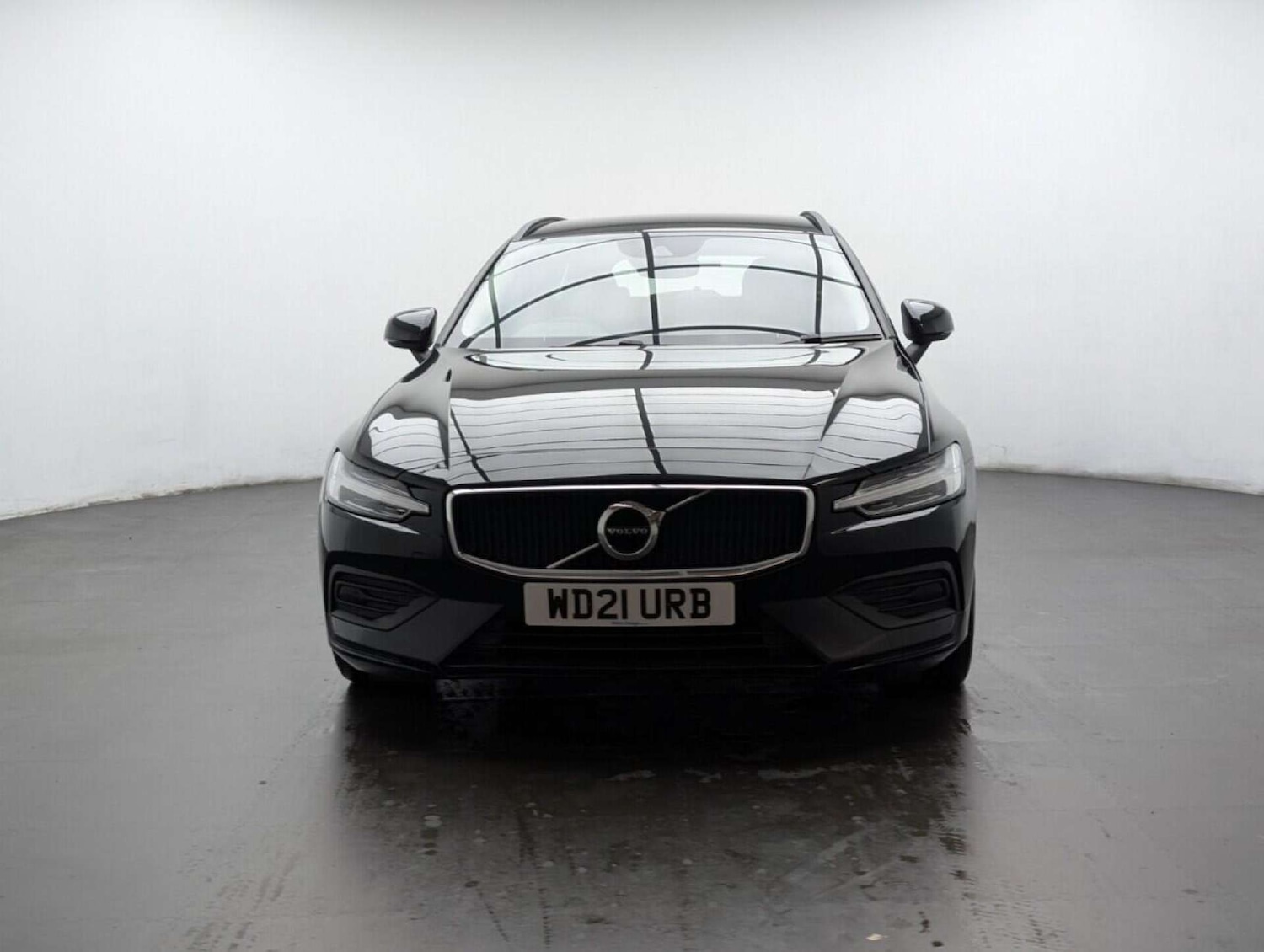 Used Volvo V60 2021 for sale - 77713878: Photo 3