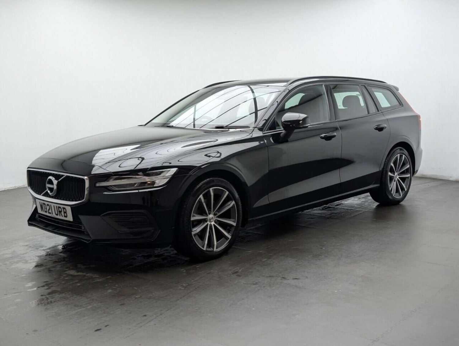 Used Volvo V60 2021 for sale - 77713878: Photo 4