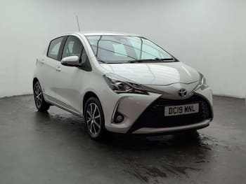 Used Toyota Yaris 2019 for sale - 79652573: Photo