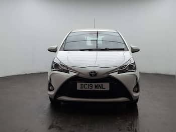 Used Toyota Yaris 2019 for sale - 79652573: Photo