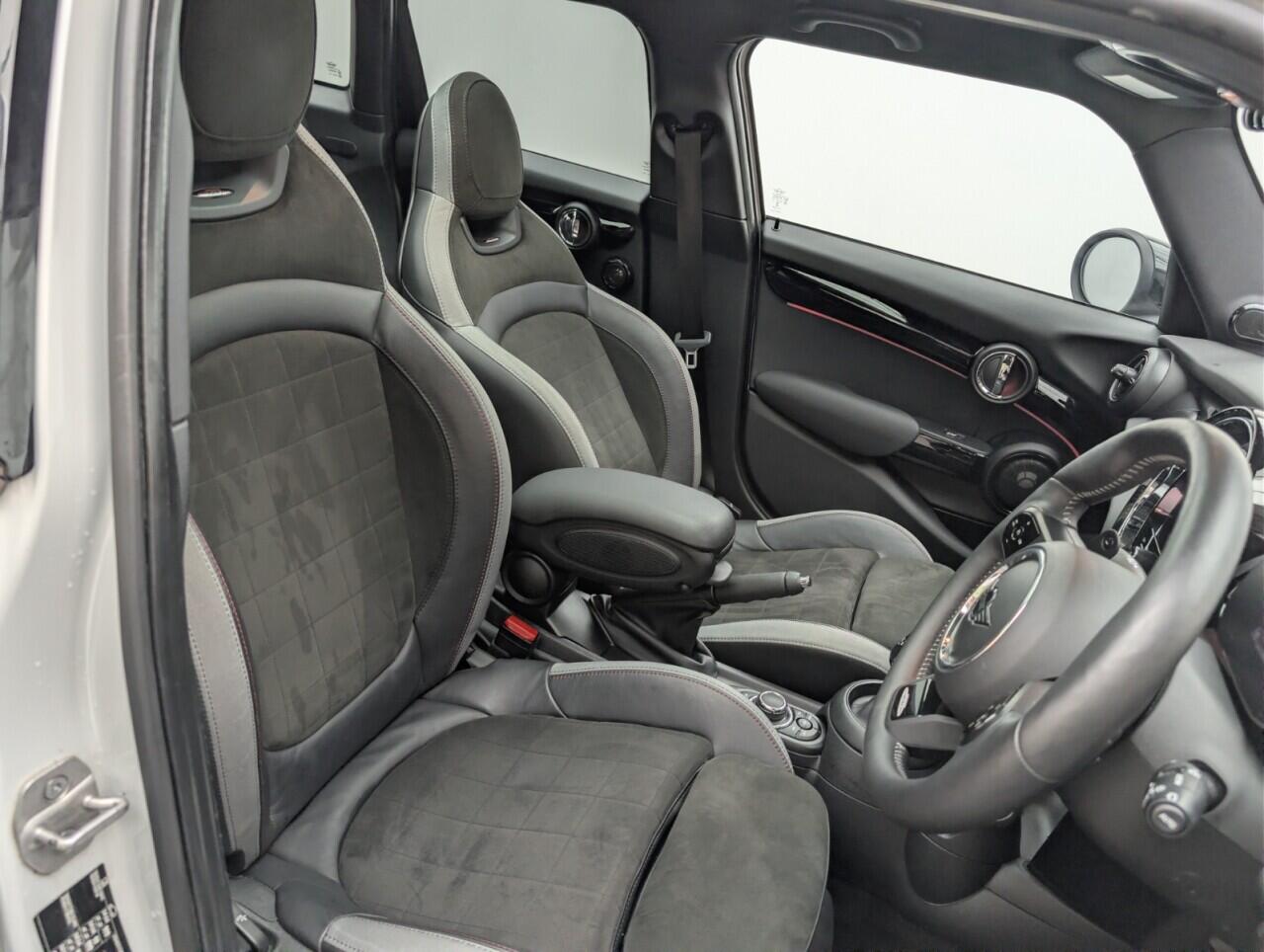 Used MINI Hatch 2021 for sale - 77097691: Photo 12