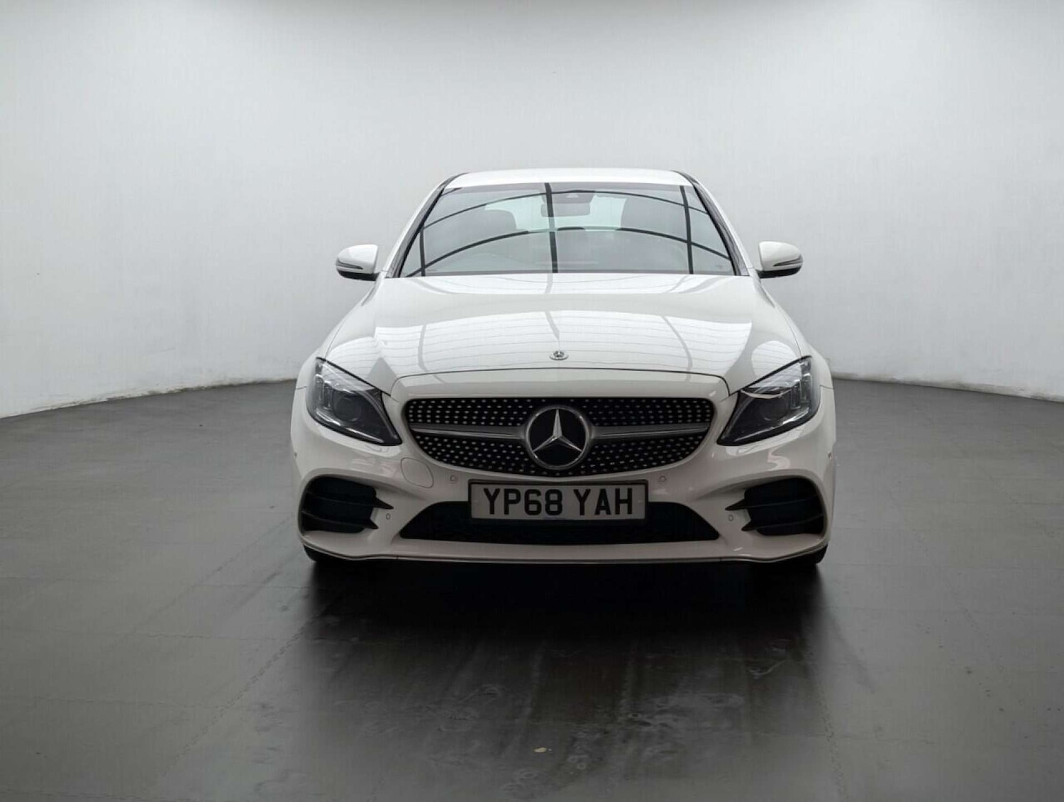 Used Mercedes-Benz C Class 2018 for sale - 77714842: Photo 3