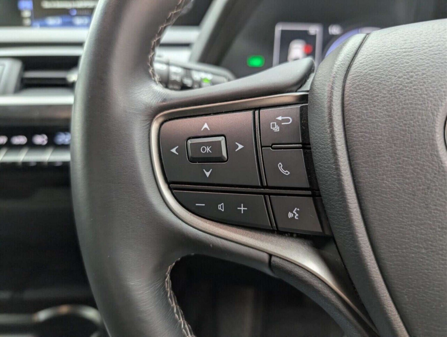 Used Lexus UX 2022 for sale - 77713589: Photo 17