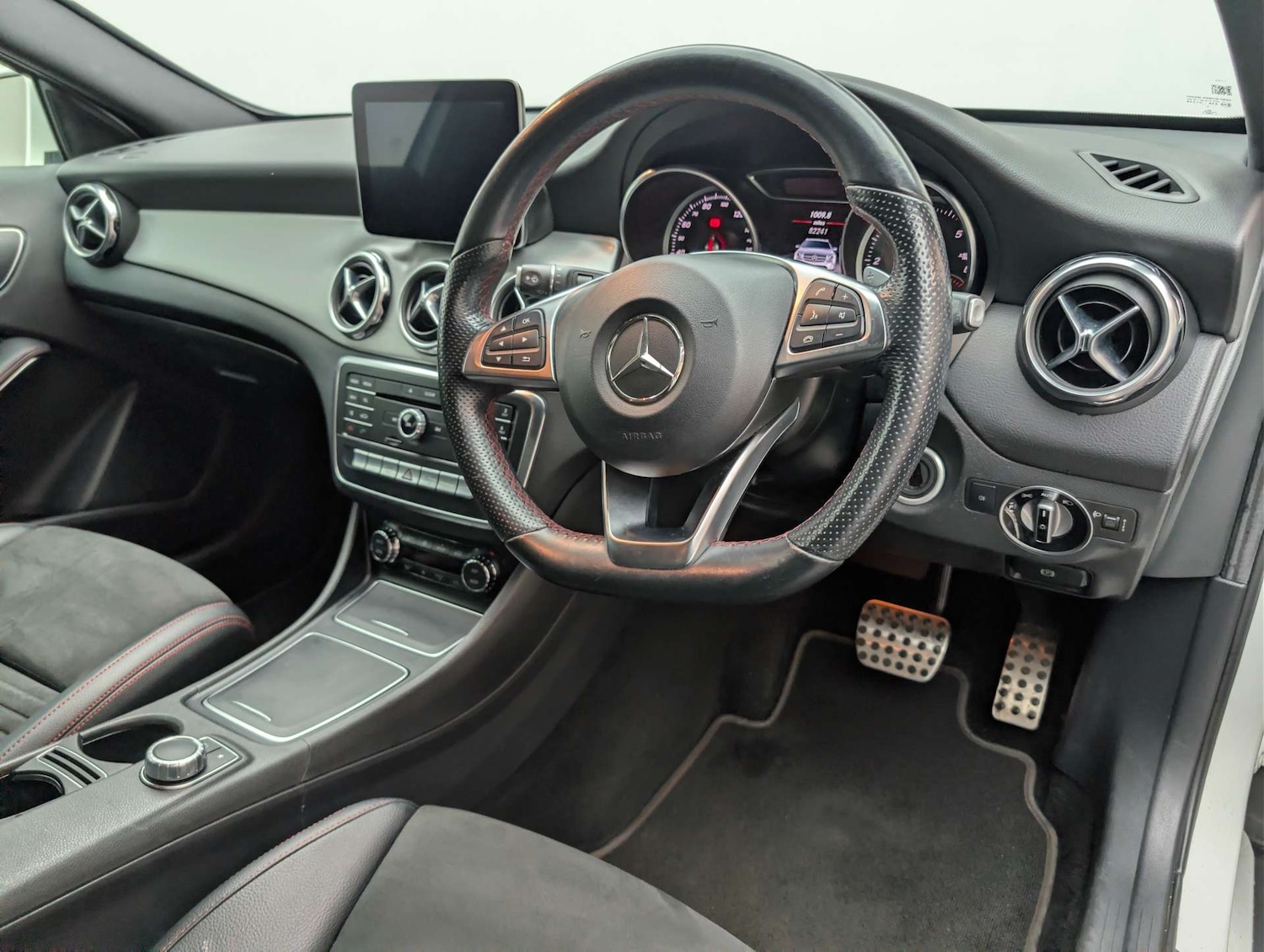 Used Mercedes-Benz GLA 2018 for sale - 78196777: Photo 25