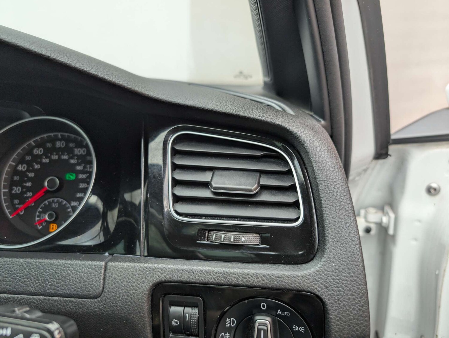 Used Volkswagen Golf 2017 for sale - 77830747: Photo 23