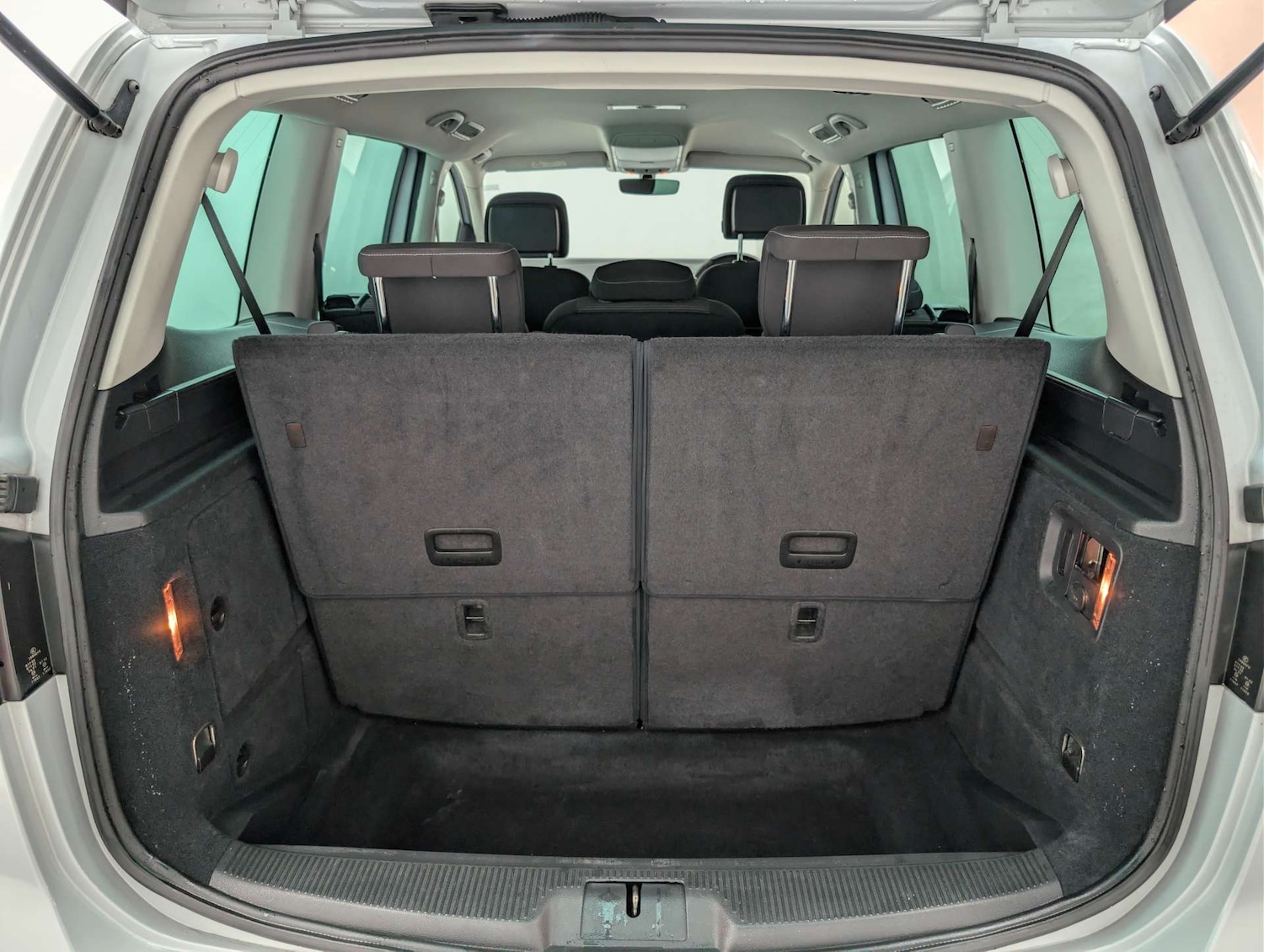 Used Volkswagen Sharan 2018 for sale - 78045089: Photo 26