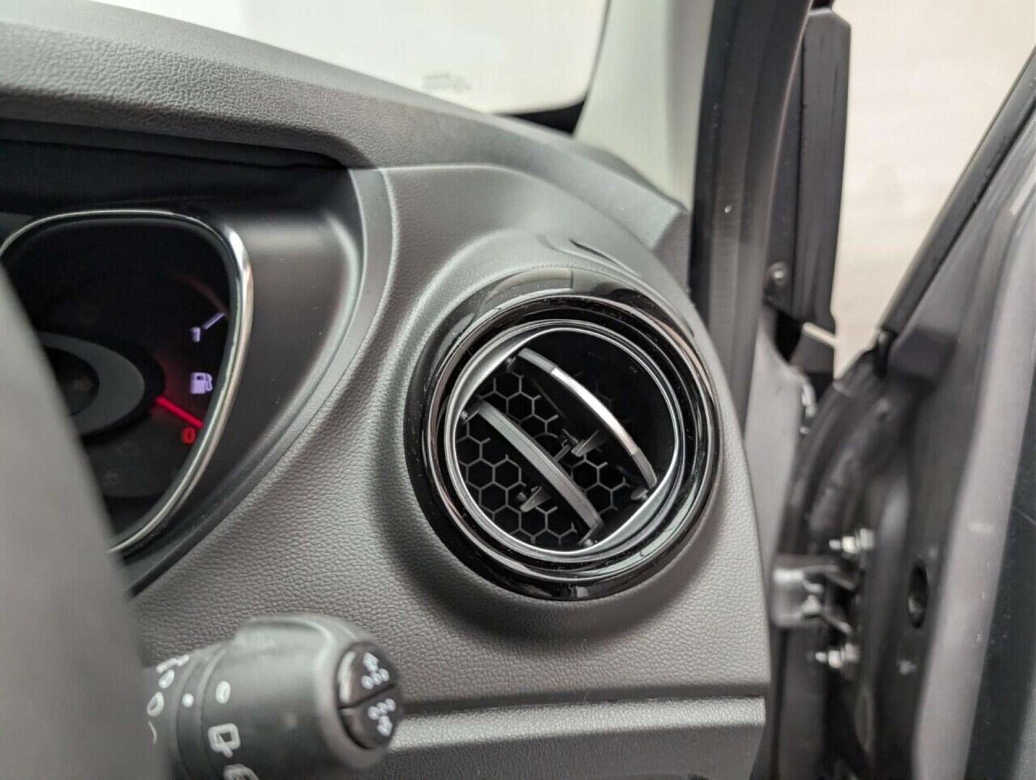 Used Renault Captur 2020 for sale - 77714530: Photo 18