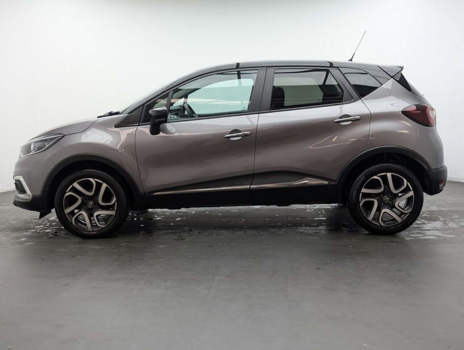 Used Renault Captur 2020 for sale - 77714530: Photo 5