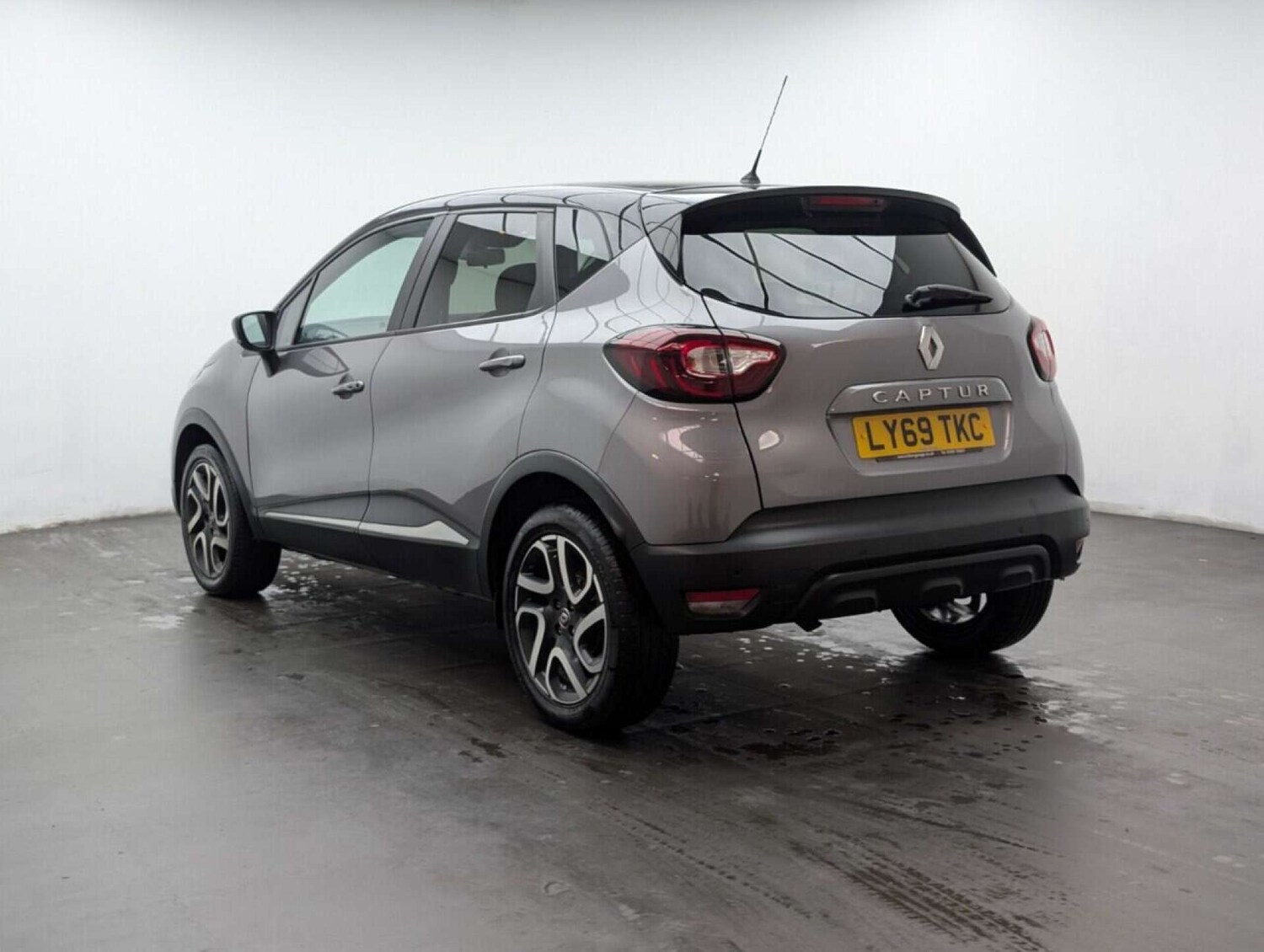 Used Renault Captur 2020 for sale - 77714530: Photo 6