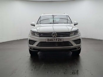 Used Volkswagen Touareg 2017 for sale - 77713298: Photo