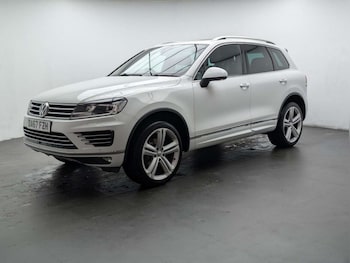 Used Volkswagen Touareg 2017 for sale - 77713298: Photo