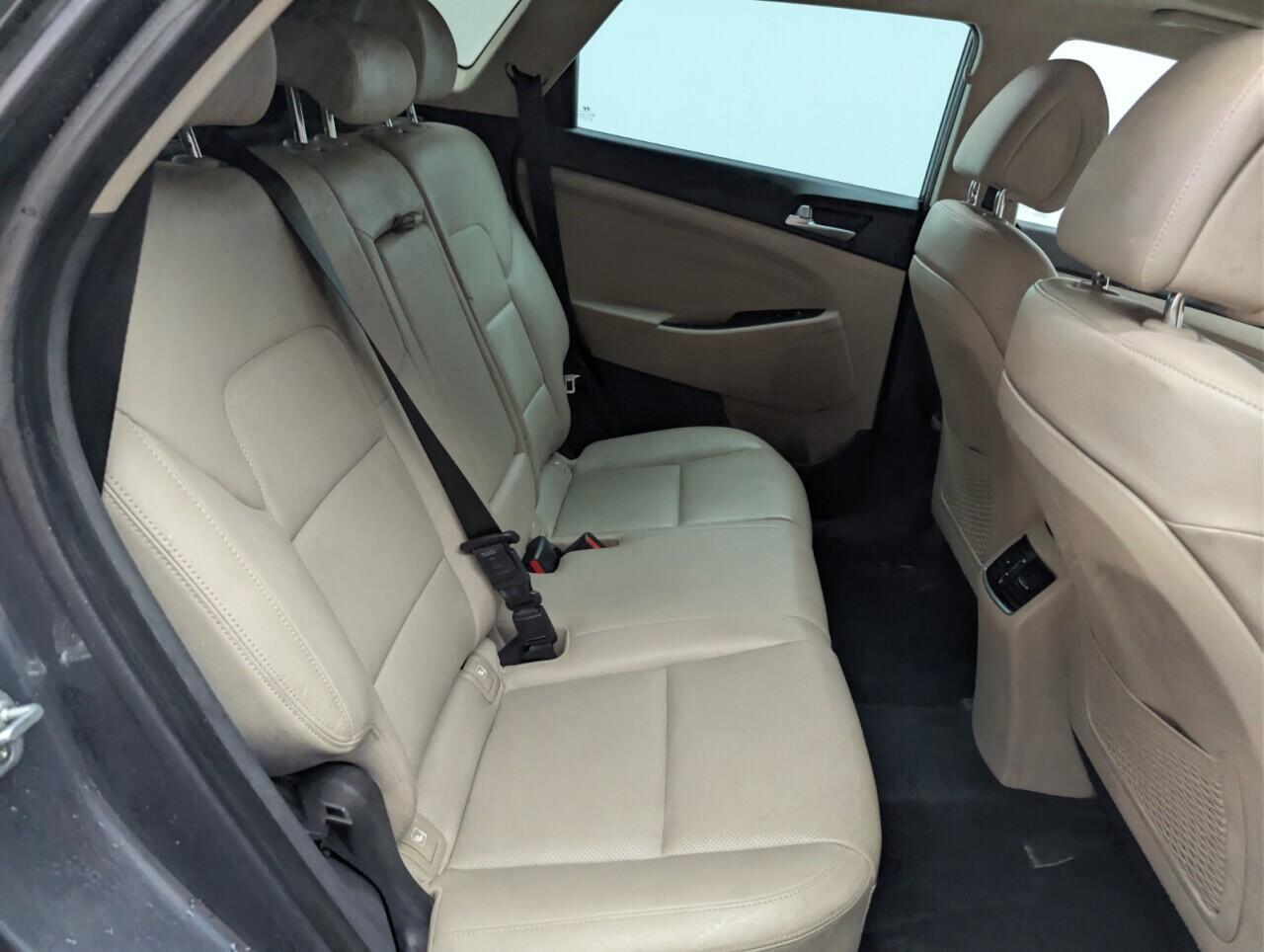 Used Hyundai TUCSON 2016 for sale - 76657181: Photo 26