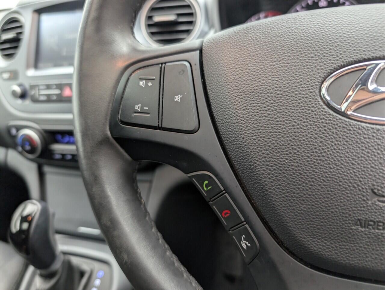 Used Hyundai i10 2019 for sale - 76975890: Photo 17