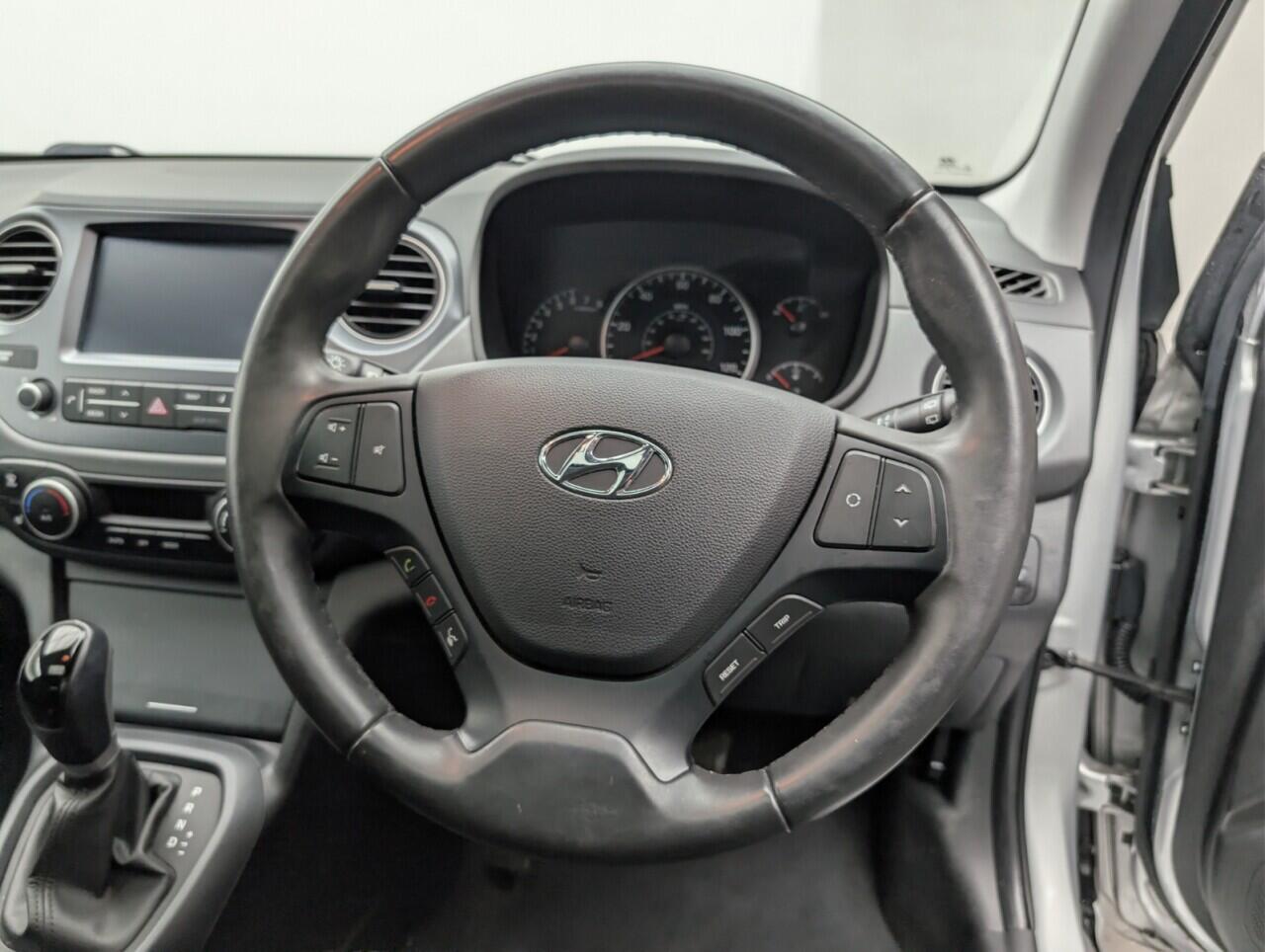 Used Hyundai i10 2019 for sale - 76975890: Photo 21