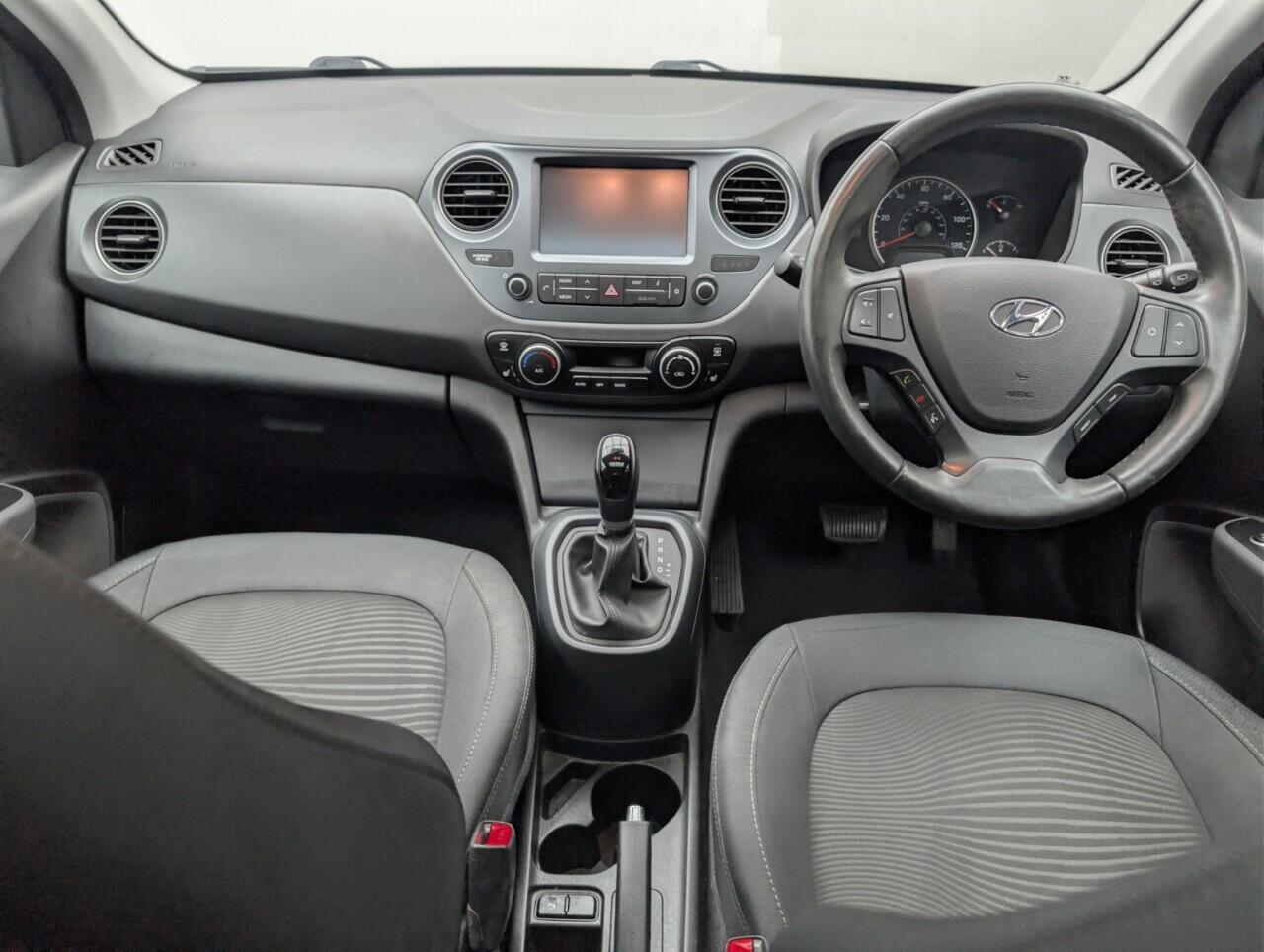 Used Hyundai i10 2019 for sale - 76975890: Photo 22