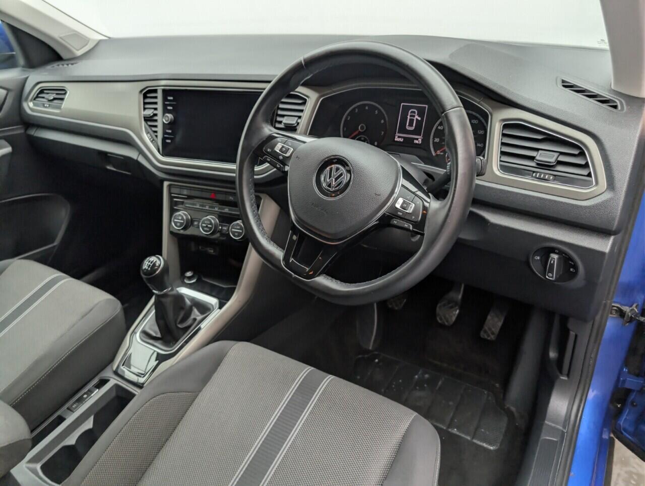 Used Volkswagen T-Roc 2020 for sale - 77081719: Photo 11