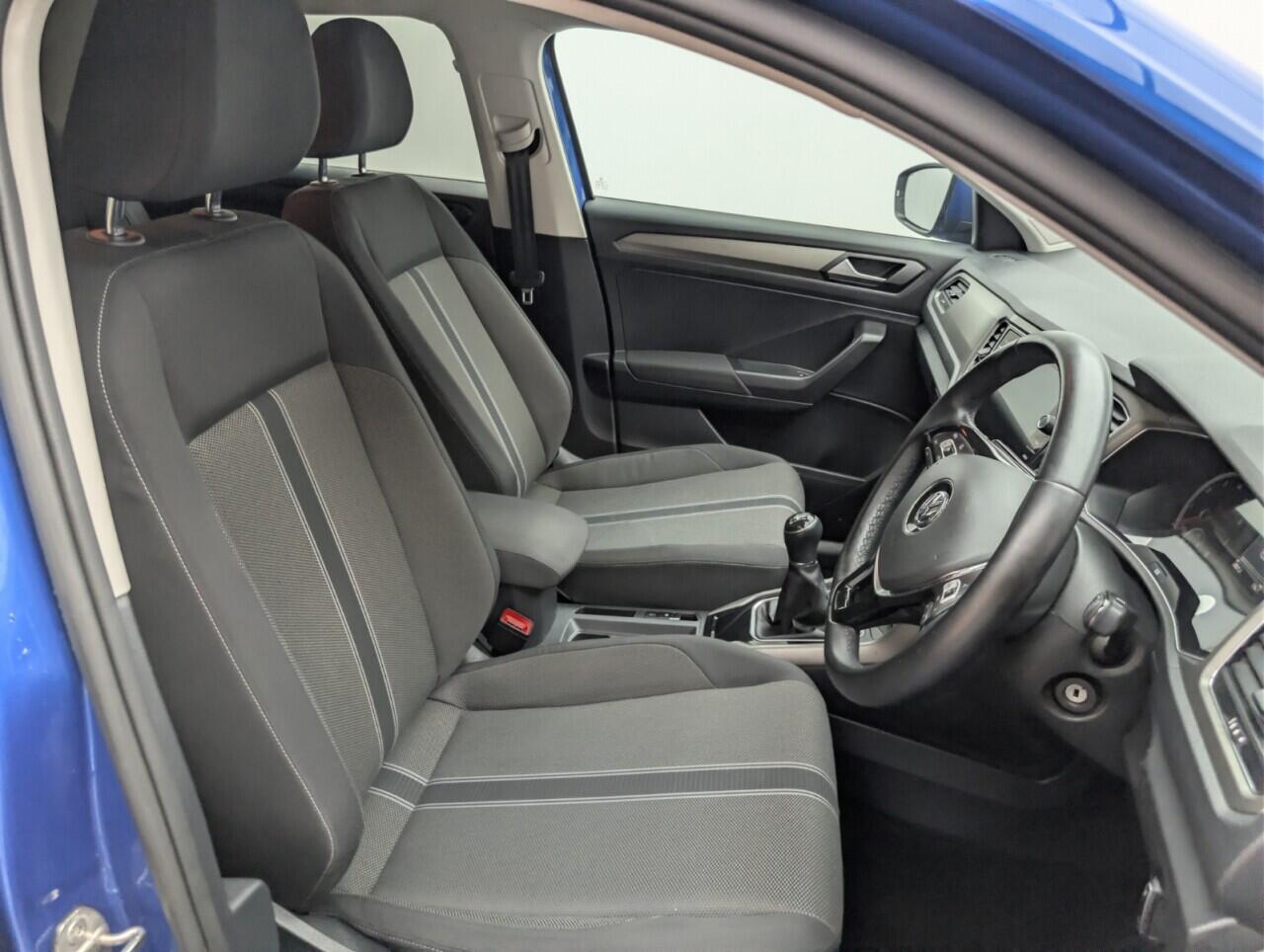 Used Volkswagen T-Roc 2020 for sale - 77081719: Photo 12