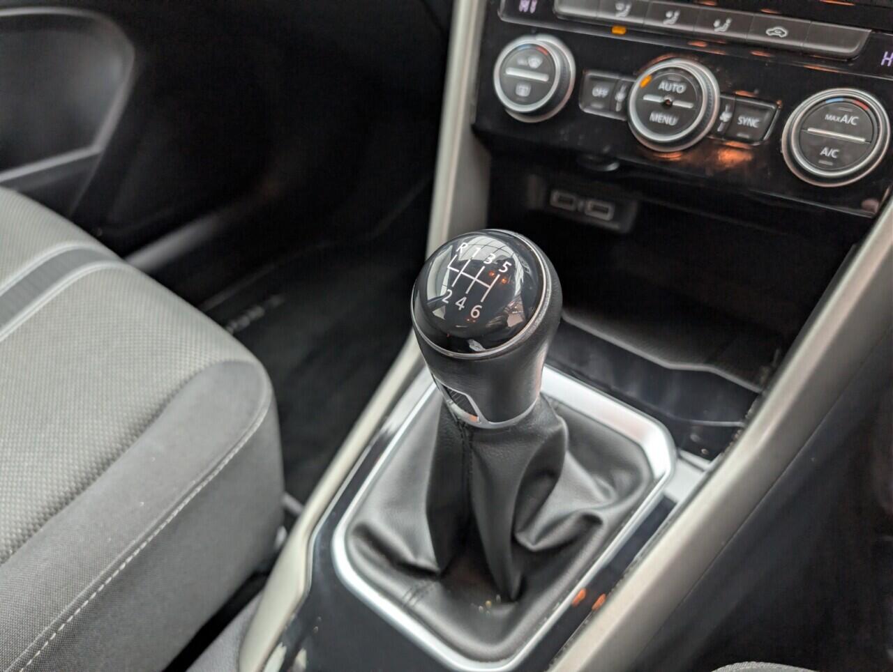 Used Volkswagen T-Roc 2020 for sale - 77081719: Photo 17