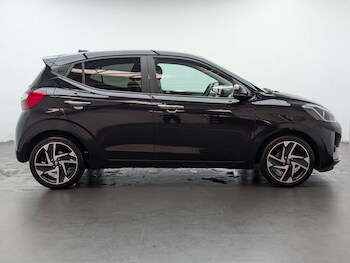 Used Hyundai i10 2023 for sale - 78640887: Photo