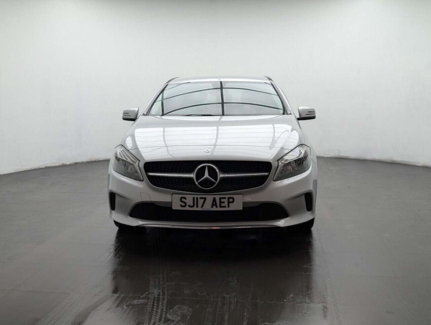 Used Mercedes-Benz A-Class 2017 for sale - 77714071: Photo 3