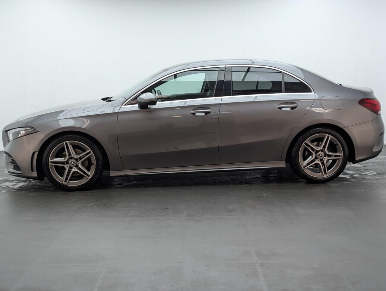 Used Mercedes-Benz A-Class 2020 for sale - 76613230: Photo 5