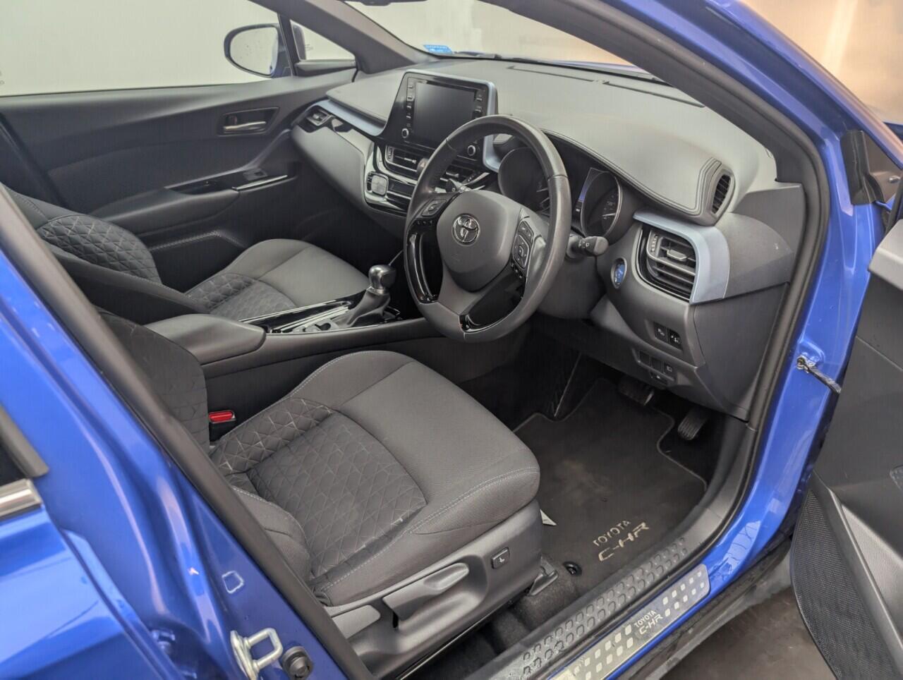 Used Toyota C-HR 2021 for sale - 76423013: Photo 11