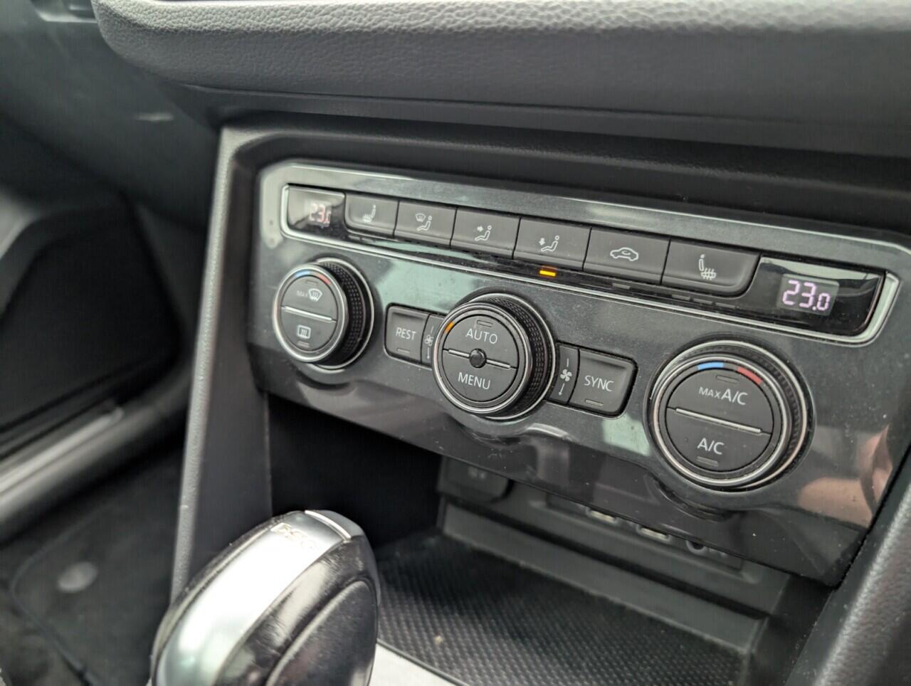 Used Volkswagen Tiguan 2018 for sale - 76425330: Photo 16