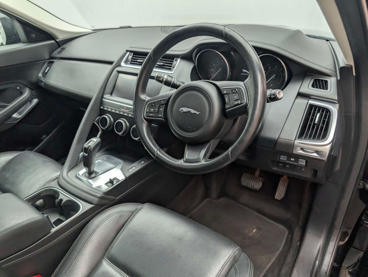 Used Jaguar E-Pace 2020 for sale - 77766984: Photo 18