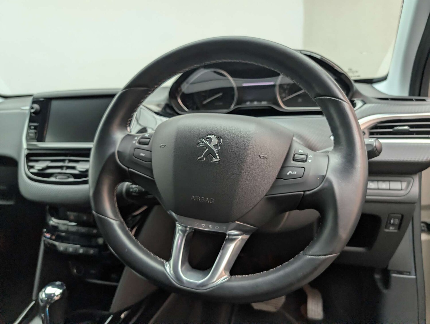 Used Peugeot 2008 2015 for sale - 78145487: Photo 21