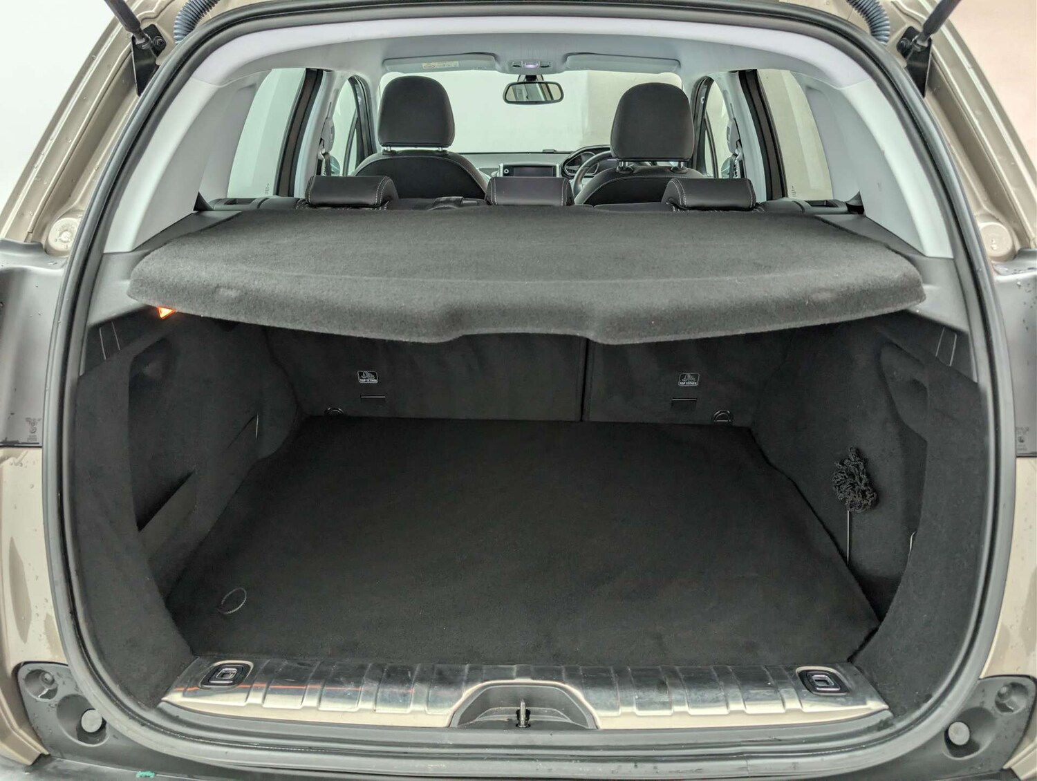 Used Peugeot 2008 2015 for sale - 78145487: Photo 25