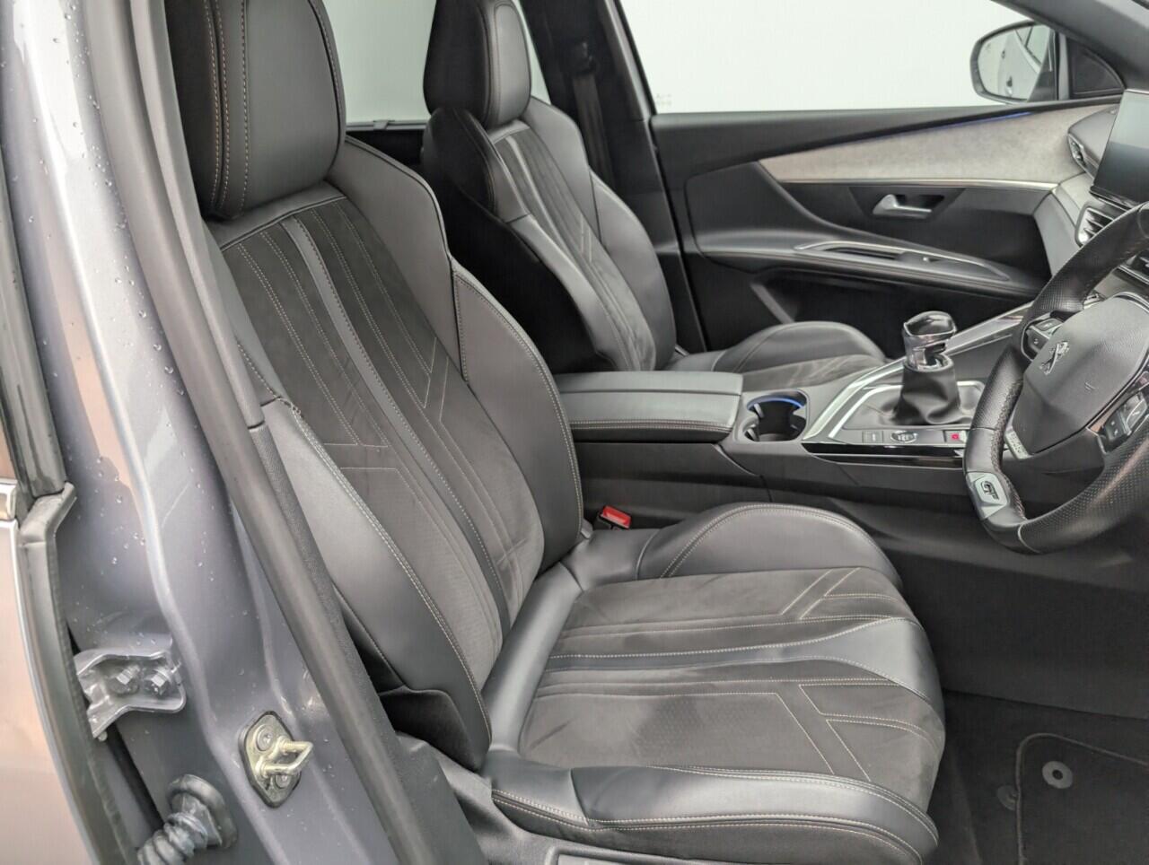 Used Peugeot 5008 2021 for sale - 76423840: Photo 12