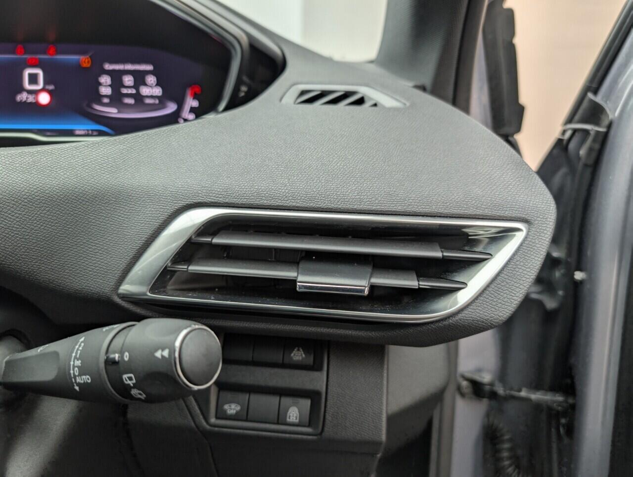 Used Peugeot 5008 2021 for sale - 76423840: Photo 20