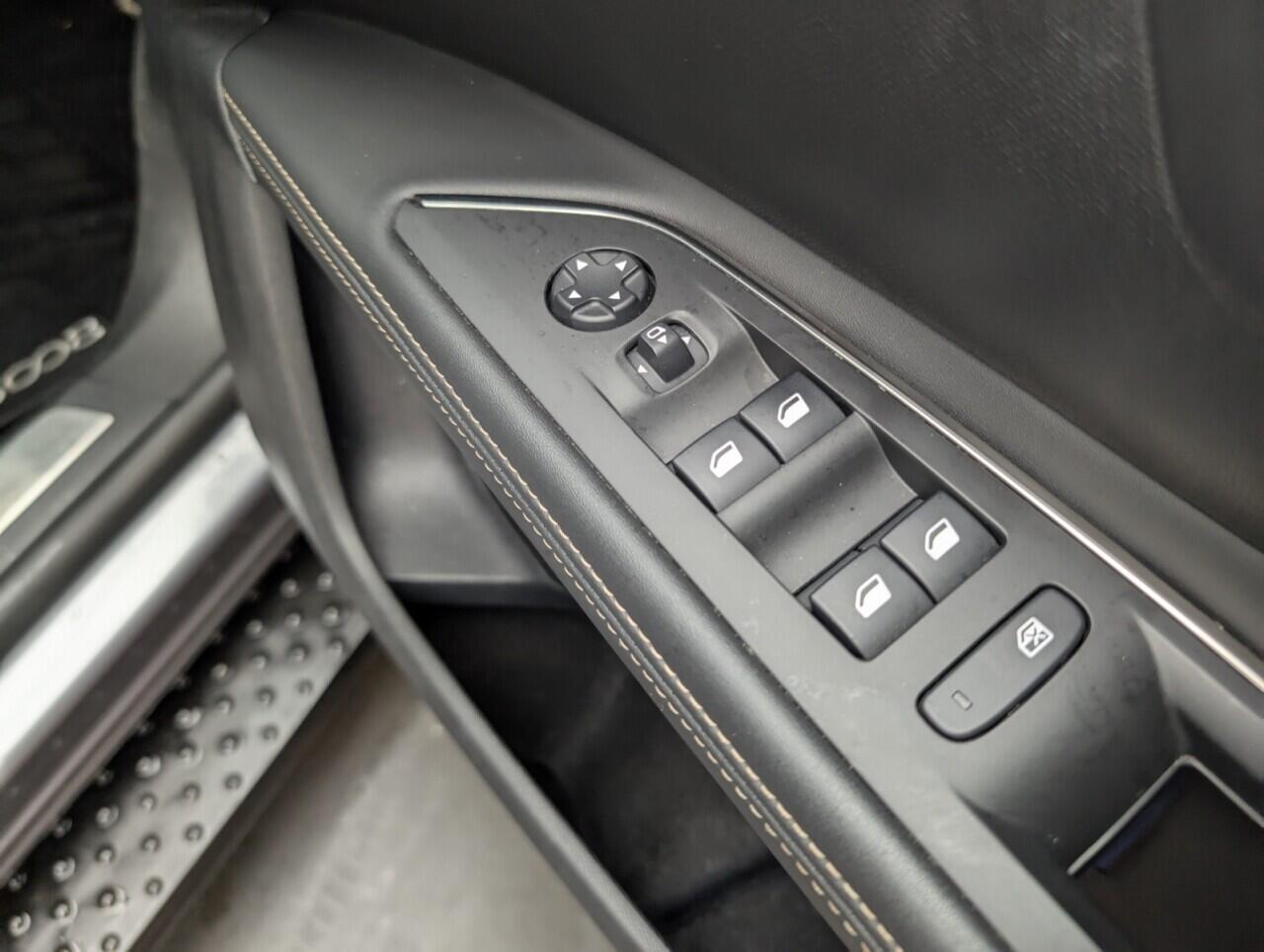 Used Peugeot 5008 2021 for sale - 76423840: Photo 21