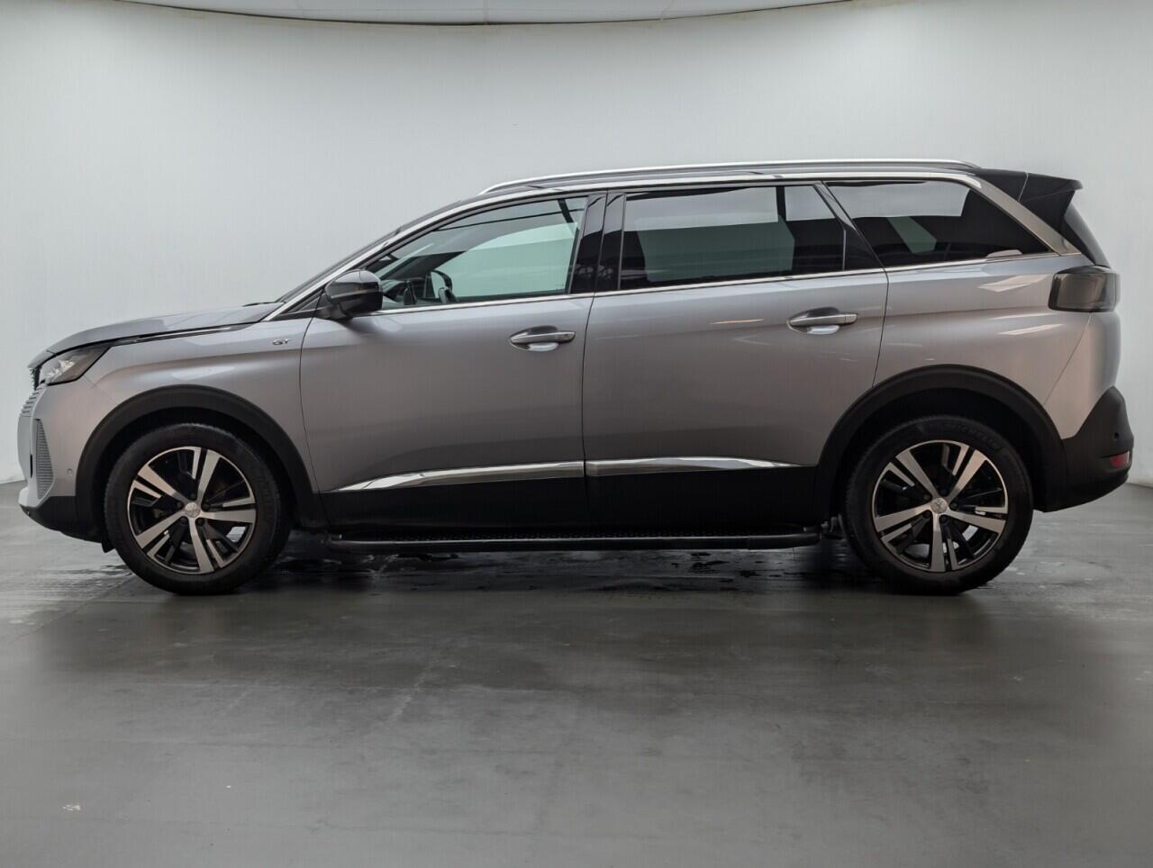 Used Peugeot 5008 2021 for sale - 76423840: Photo 5