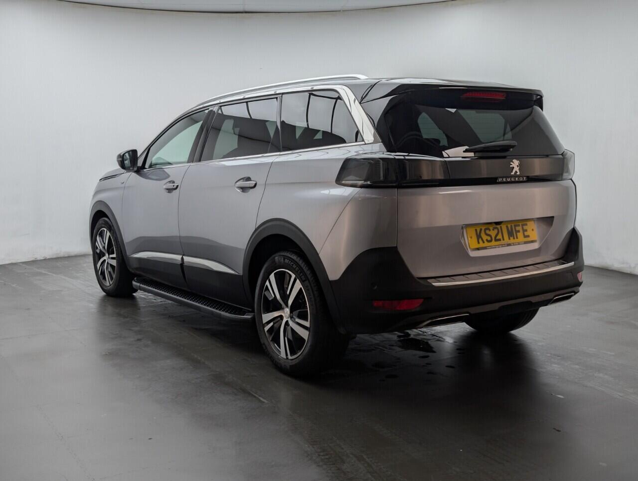 Used Peugeot 5008 2021 for sale - 76423840: Photo 6