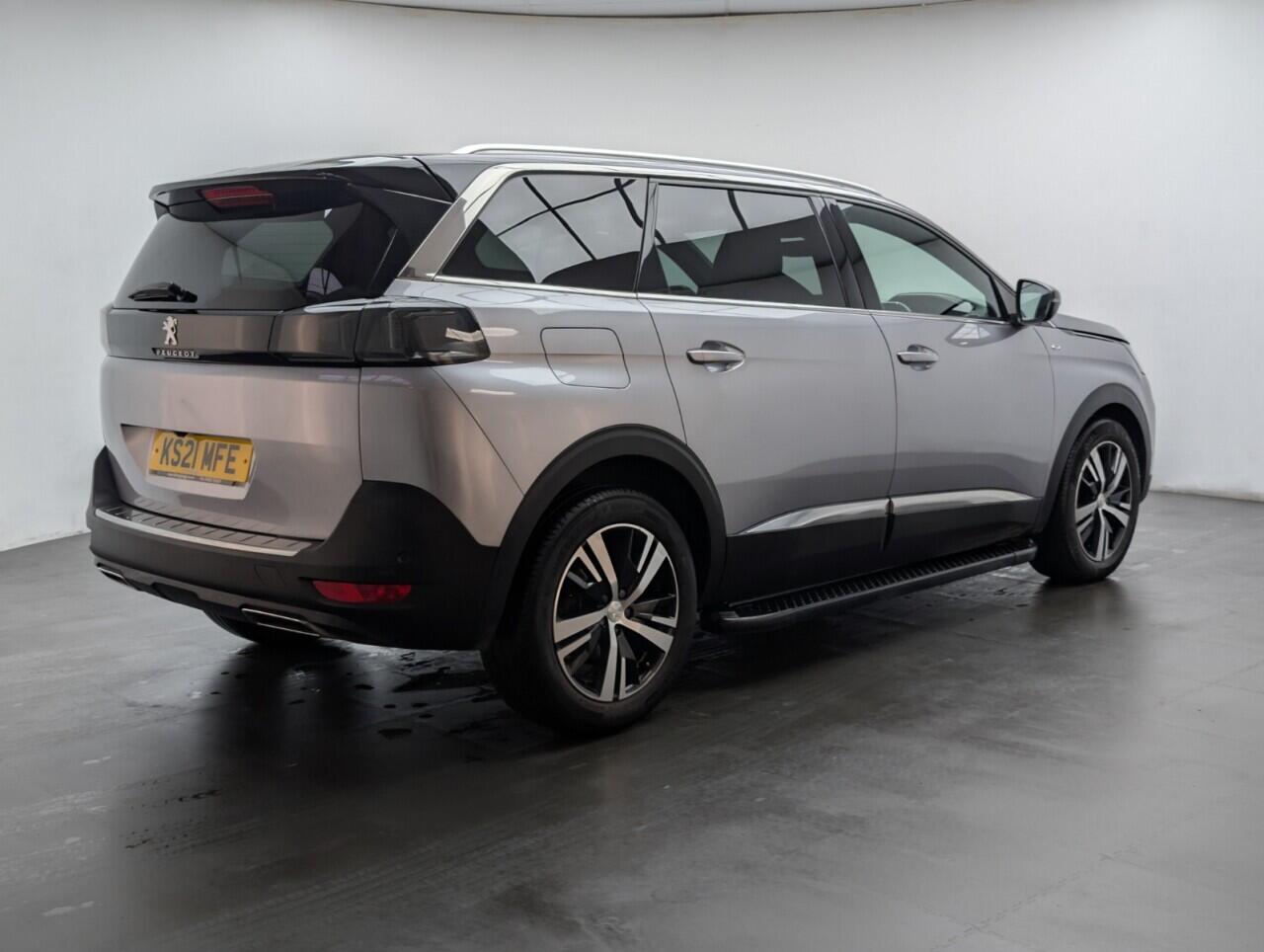 Used Peugeot 5008 2021 for sale - 76423840: Photo 8
