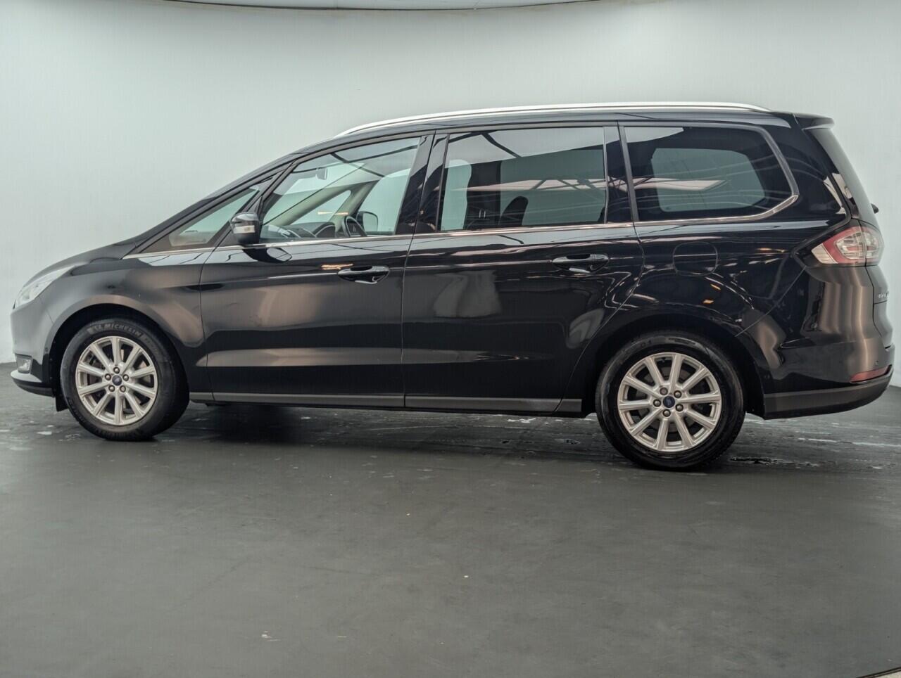 Used Ford Galaxy 2017 for sale - 76572767: Photo 5