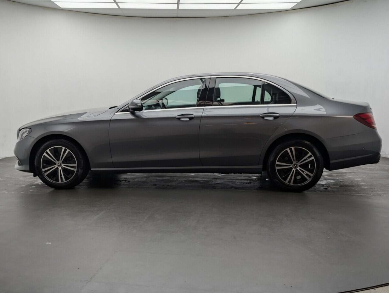 Used Mercedes-Benz E Class 2020 for sale - 77713486: Photo 5