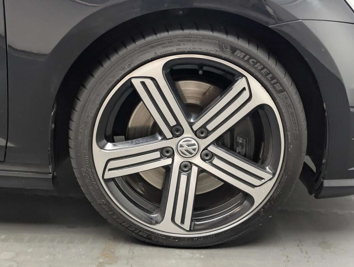 Used Volkswagen Golf 2016 for sale - 77713517: Photo 10