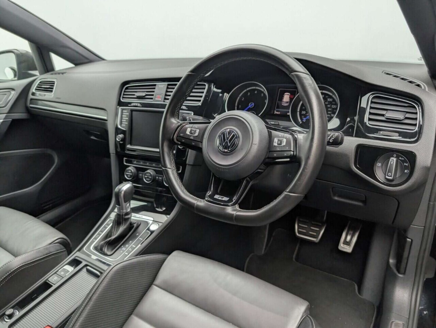 Used Volkswagen Golf 2016 for sale - 77713517: Photo 11